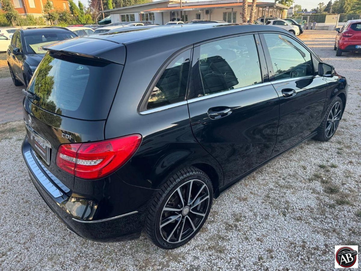 Mercedes-Benz Classe B 180 CDI Premium (6)