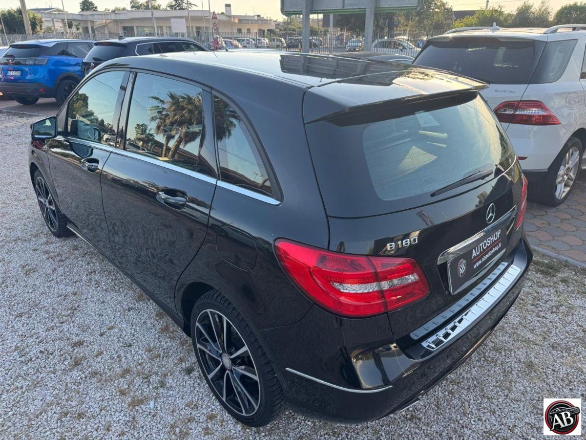 Mercedes-Benz Classe B 180 CDI Premium (9)