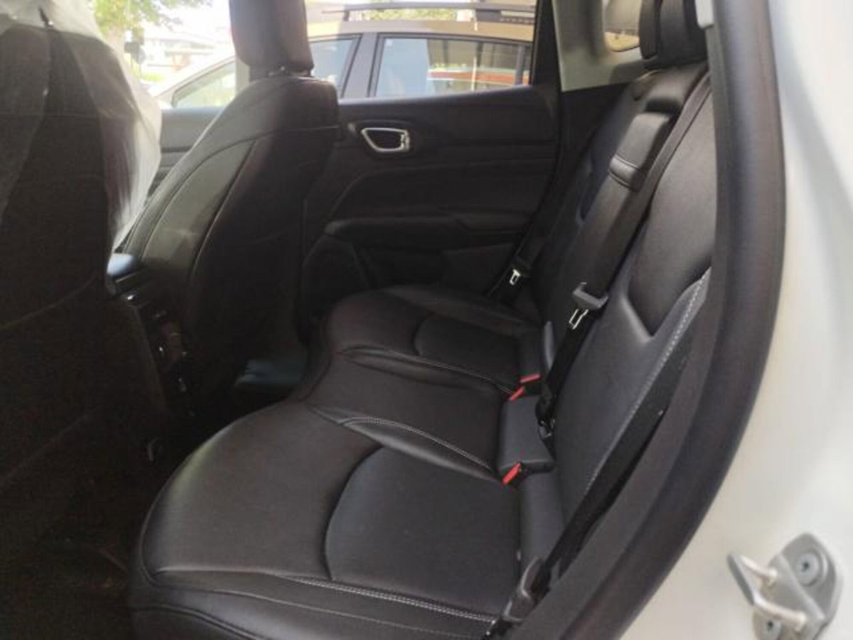 Jeep Compass 1.6 Multijet II 2WD S (10)