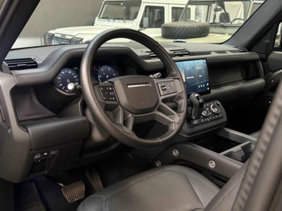Land Rover Defender 110 3.0d i6 mhev X-Dynamic HSE awd 250cv auto (10)