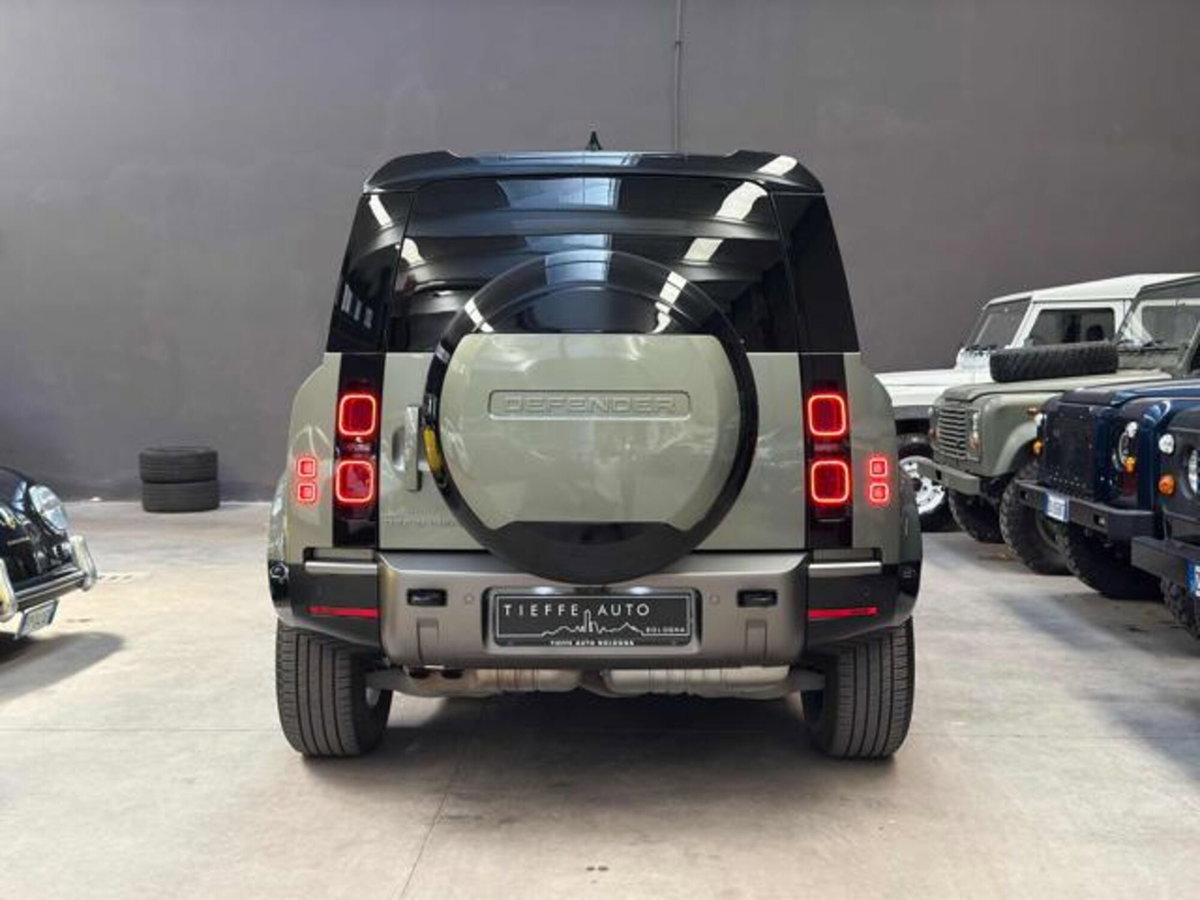 Land Rover Defender 110 3.0d i6 mhev X-Dynamic HSE awd 250cv auto (5)