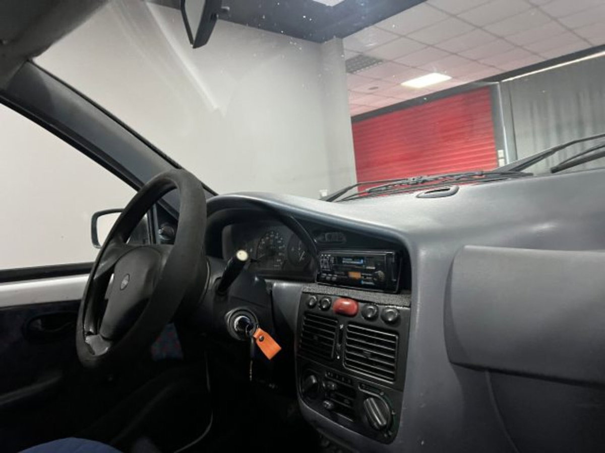 Fiat Strada TD 70 cat Pick-up (7)