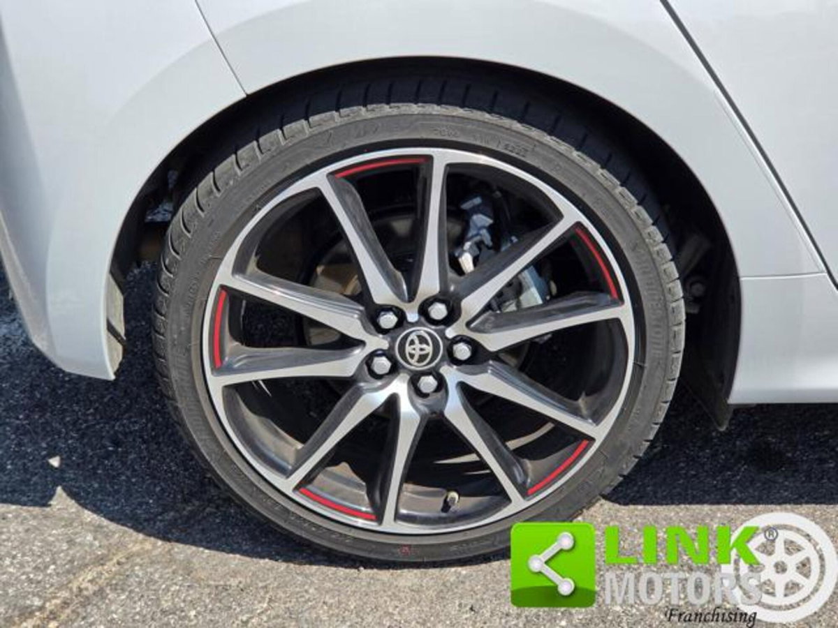 Toyota Yaris Cross 1.5h GR Sport Black Sky fwd 116cv e-cvt (11)