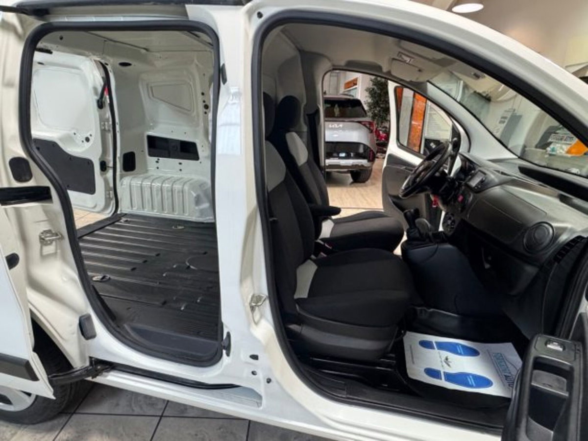 Fiat Fiorino Furgone cargo 1.3 mjt 95cv SX (17)