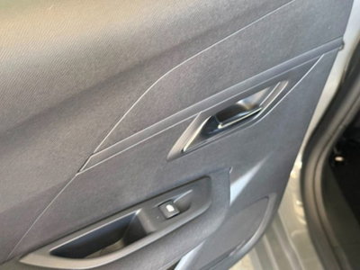 Peugeot 208 1.2 puretech Active s&s 75cv (11)