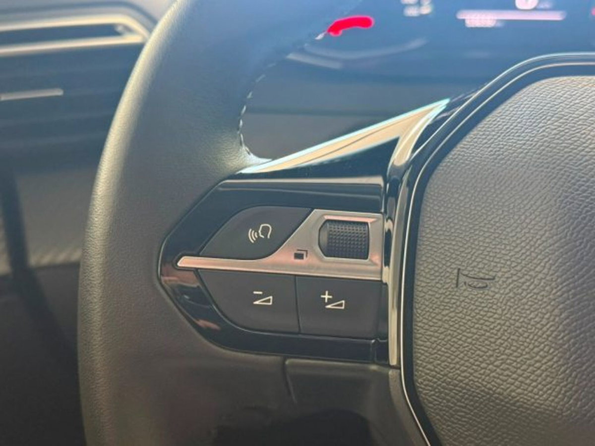 Peugeot 208 1.2 puretech Active s&s 75cv (17)