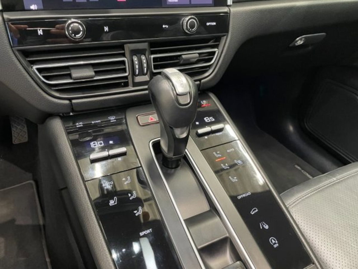 Porsche Macan 2.0 265cv pdk (17)