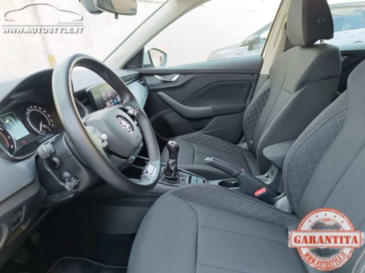 Skoda Kamiq 1.0 TSI Ambition (11)