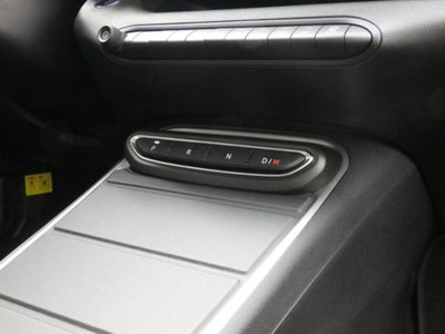 Jeep Avenger 1.2 turbo e-hybrid mhev Overland 4xe 145cv edct6 (15)