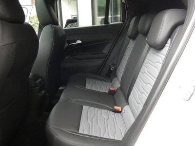 Jeep Avenger 1.2 turbo e-hybrid mhev Overland 4xe 145cv edct6 (19)