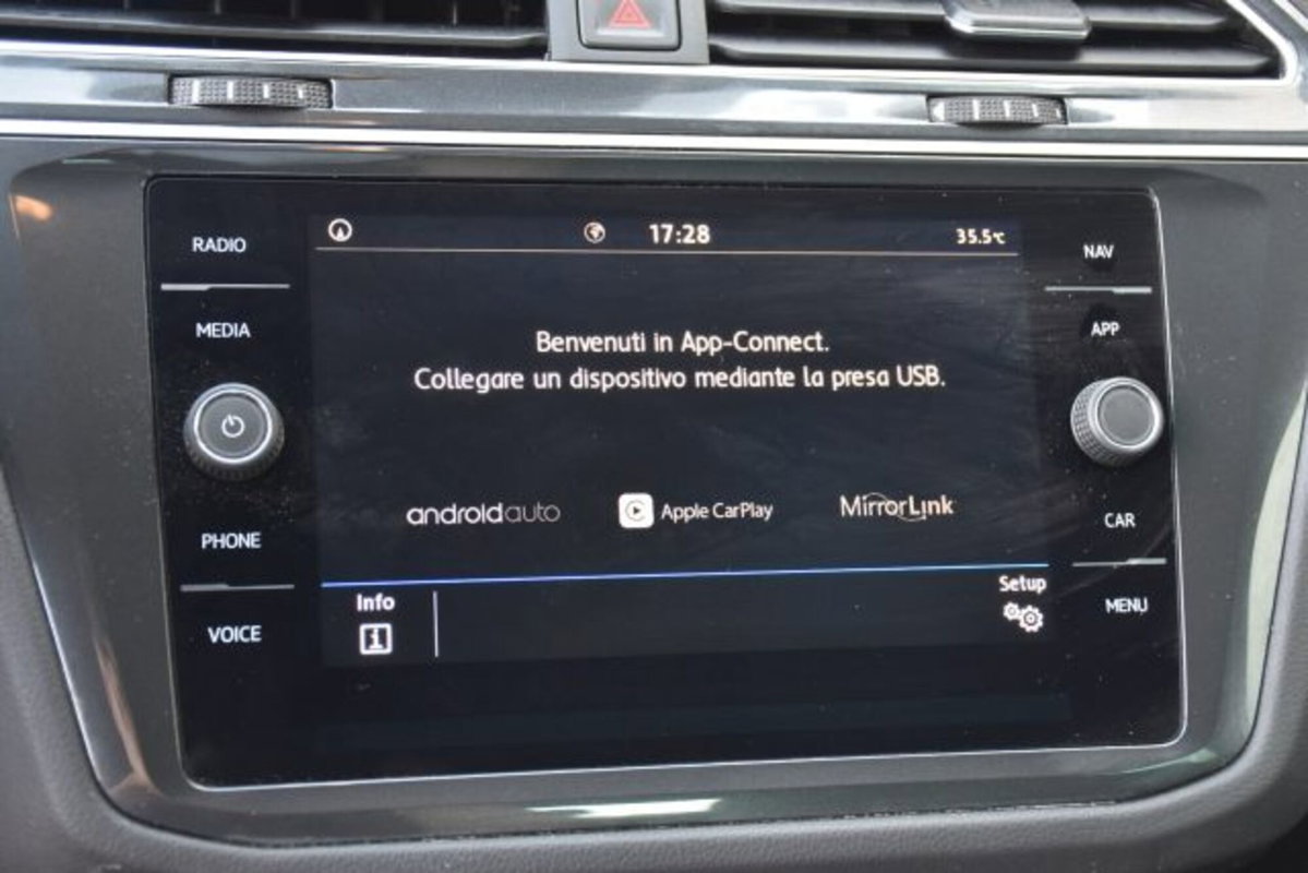 Volkswagen Tiguan Allspace 2.0 TDI SCR DSG 4MOTION Business BMT (11)
