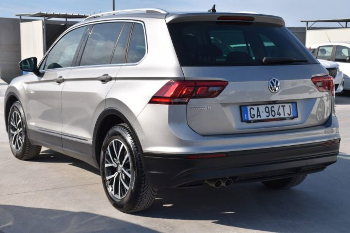 Volkswagen Tiguan Allspace 2.0 TDI SCR DSG 4MOTION Business BMT (6)