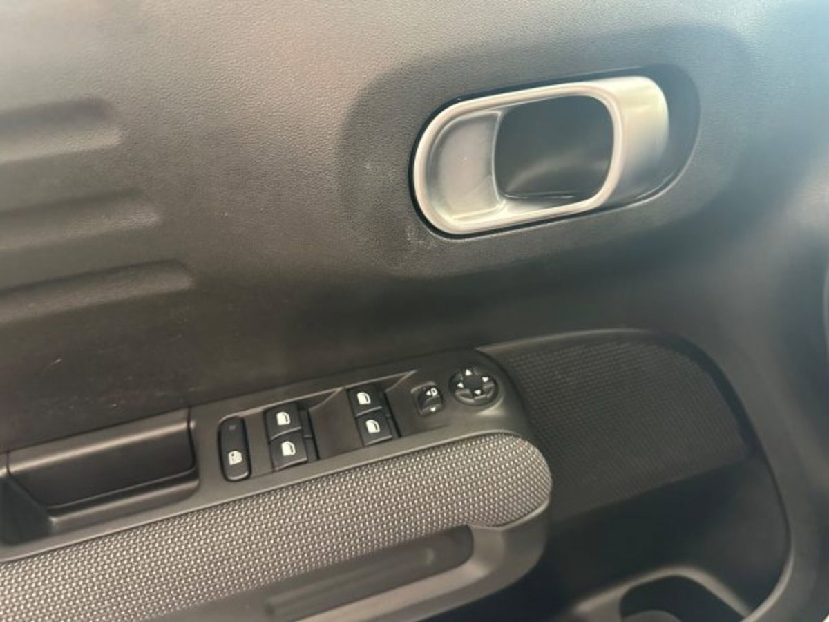Citroen C3 Aircross BlueHDi 100 S&S Shine (13)
