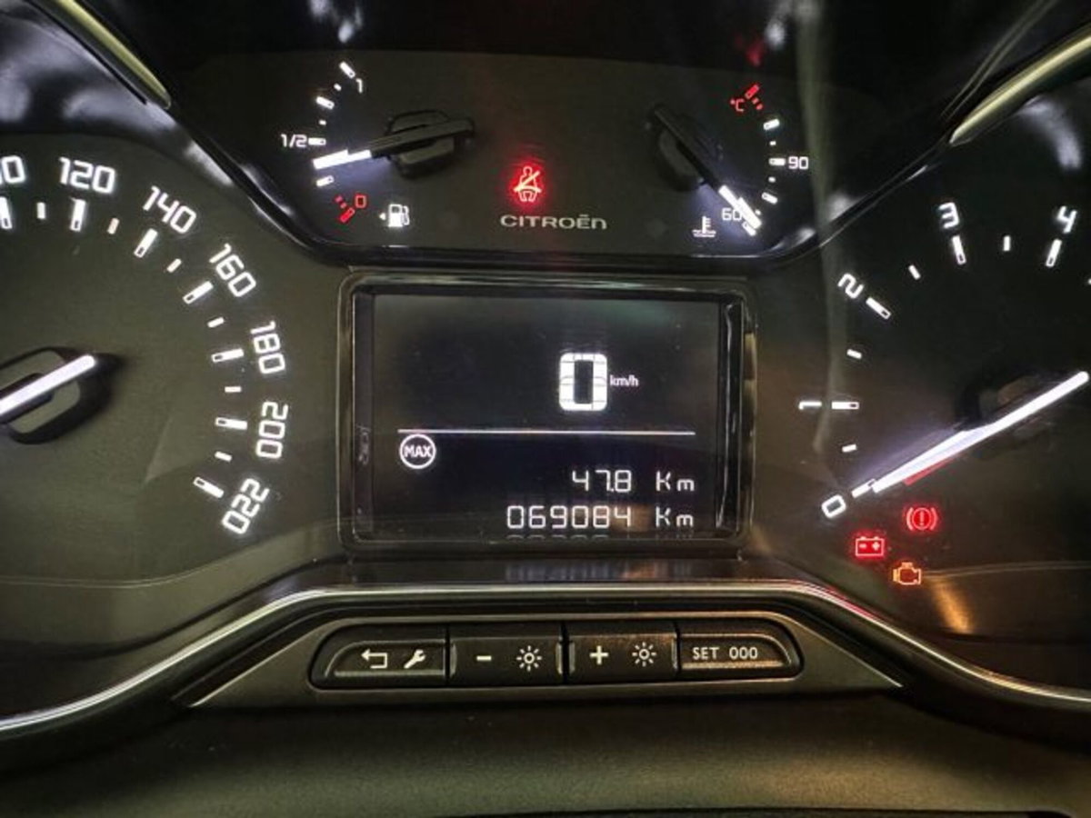 Citroen C3 Aircross BlueHDi 100 S&S Shine (5)