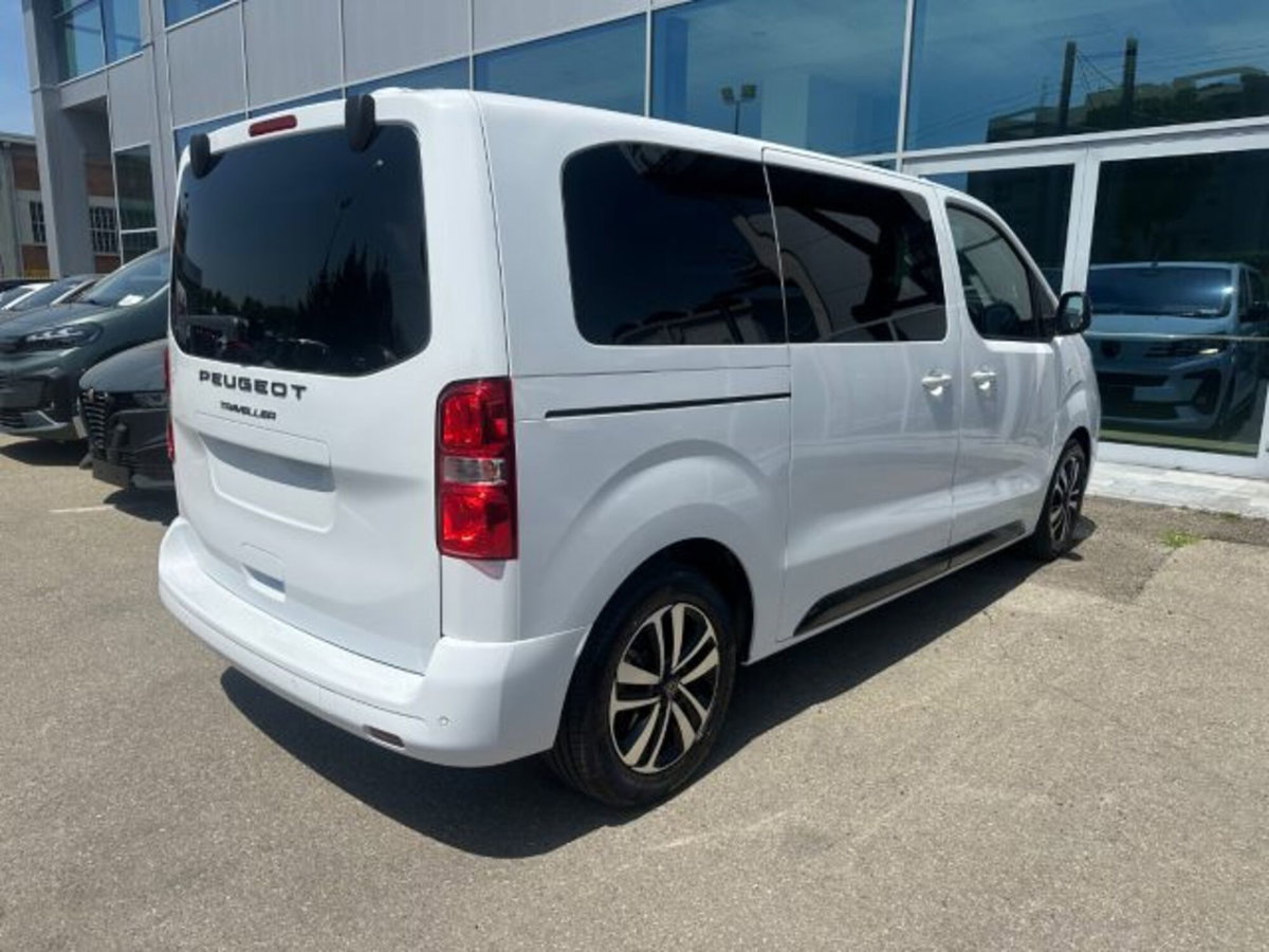 Peugeot Traveller BlueHDi 180 S&S EAT8 Standard Business (4)