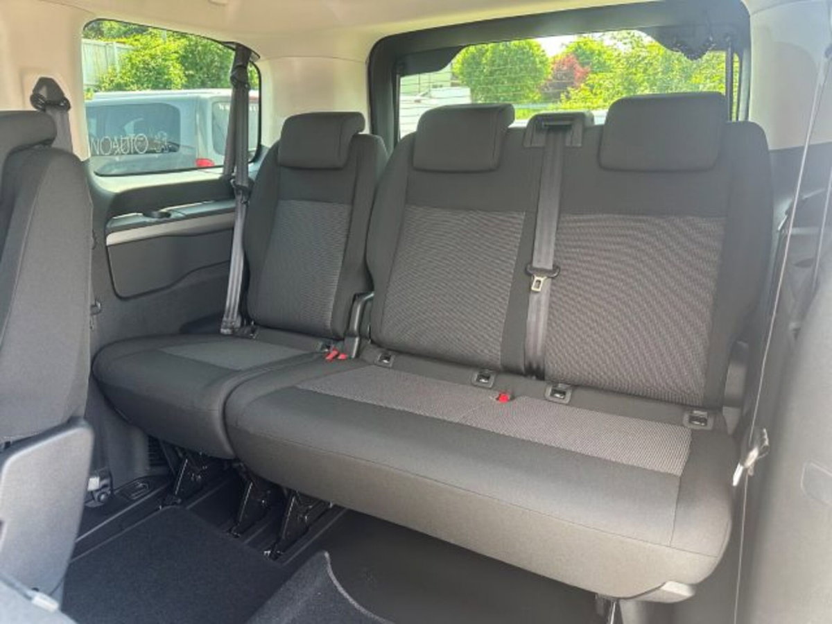 Peugeot Traveller BlueHDi 180 S&S EAT8 Standard Business (8)