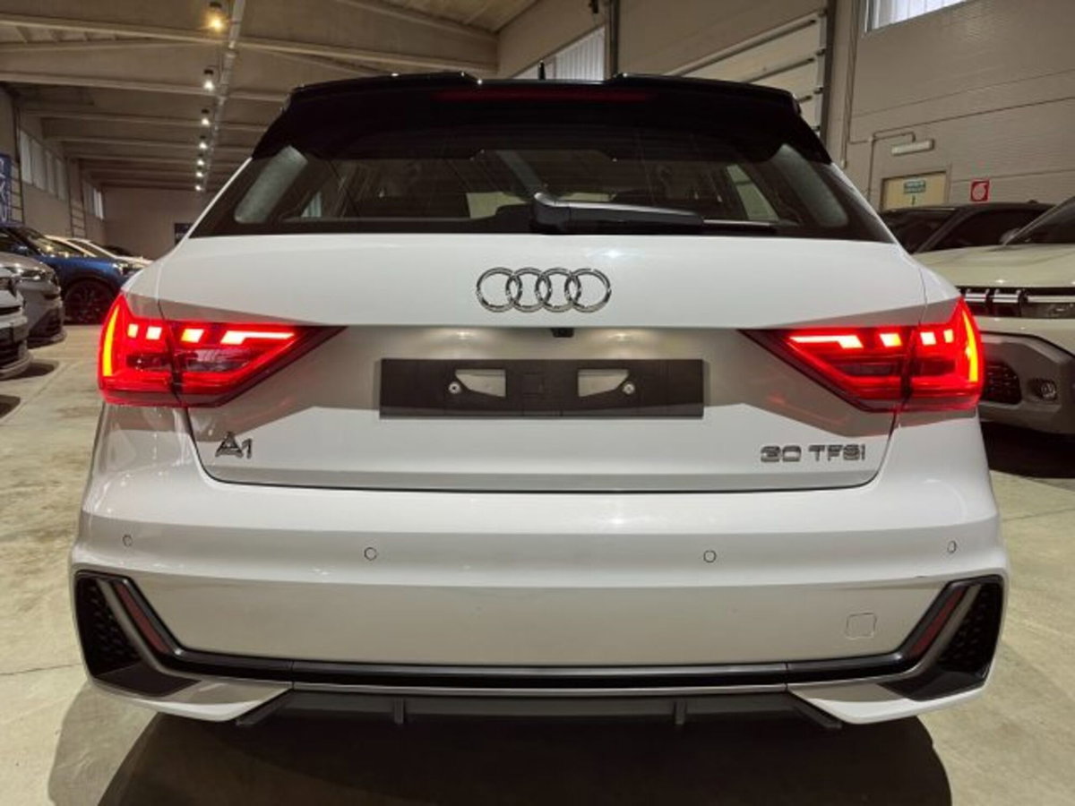 Audi A1 Sportback 30 TFSI S line edition (7)