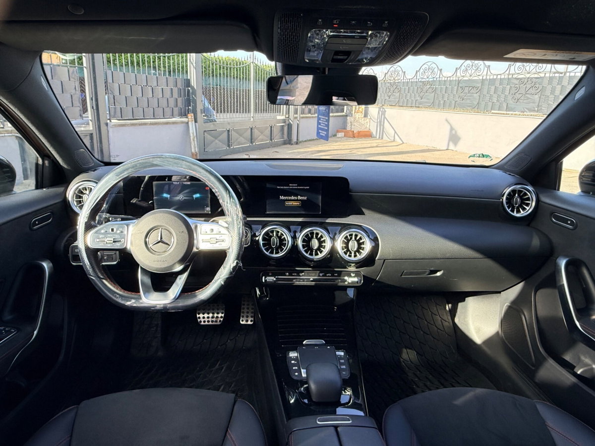 Mercedes-Benz Classe A 200 d Automatic Premium (14)