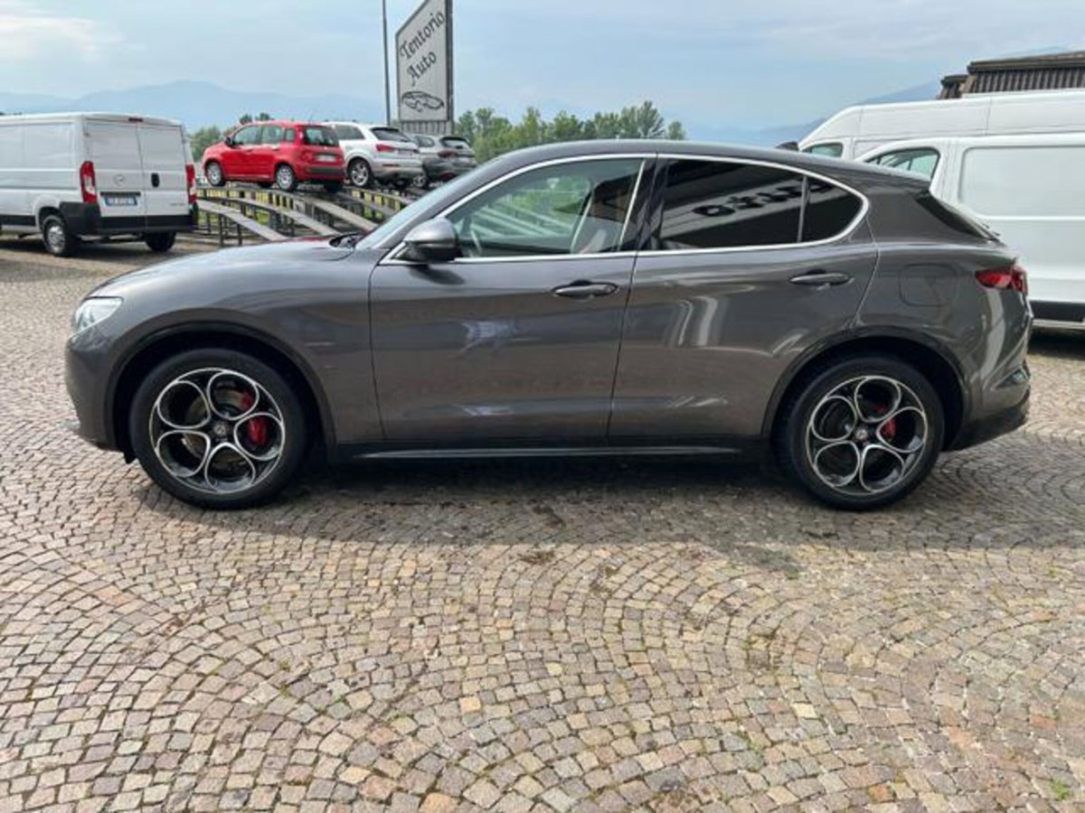 Alfa Romeo Stelvio Stelvio 2.2 Turbodiesel 210 CV AT8 Q4 Ti (3)