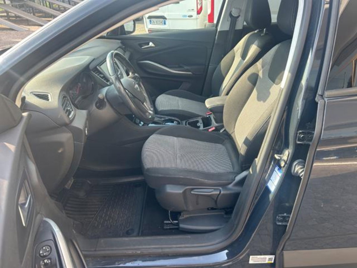 Opel Grandland X 1.5 diesel Ecotec Start&Stop Advance (7)