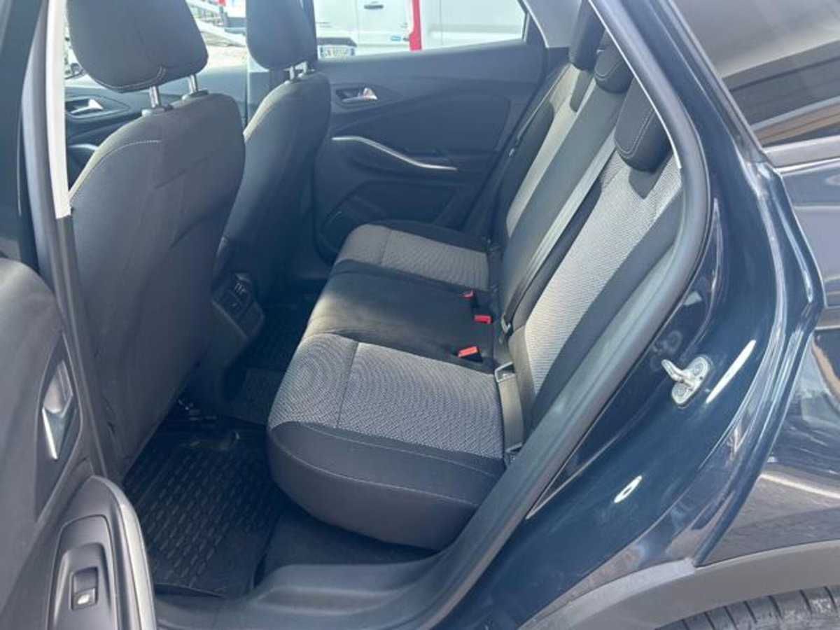 Opel Grandland X 1.5 diesel Ecotec Start&Stop Advance (9)
