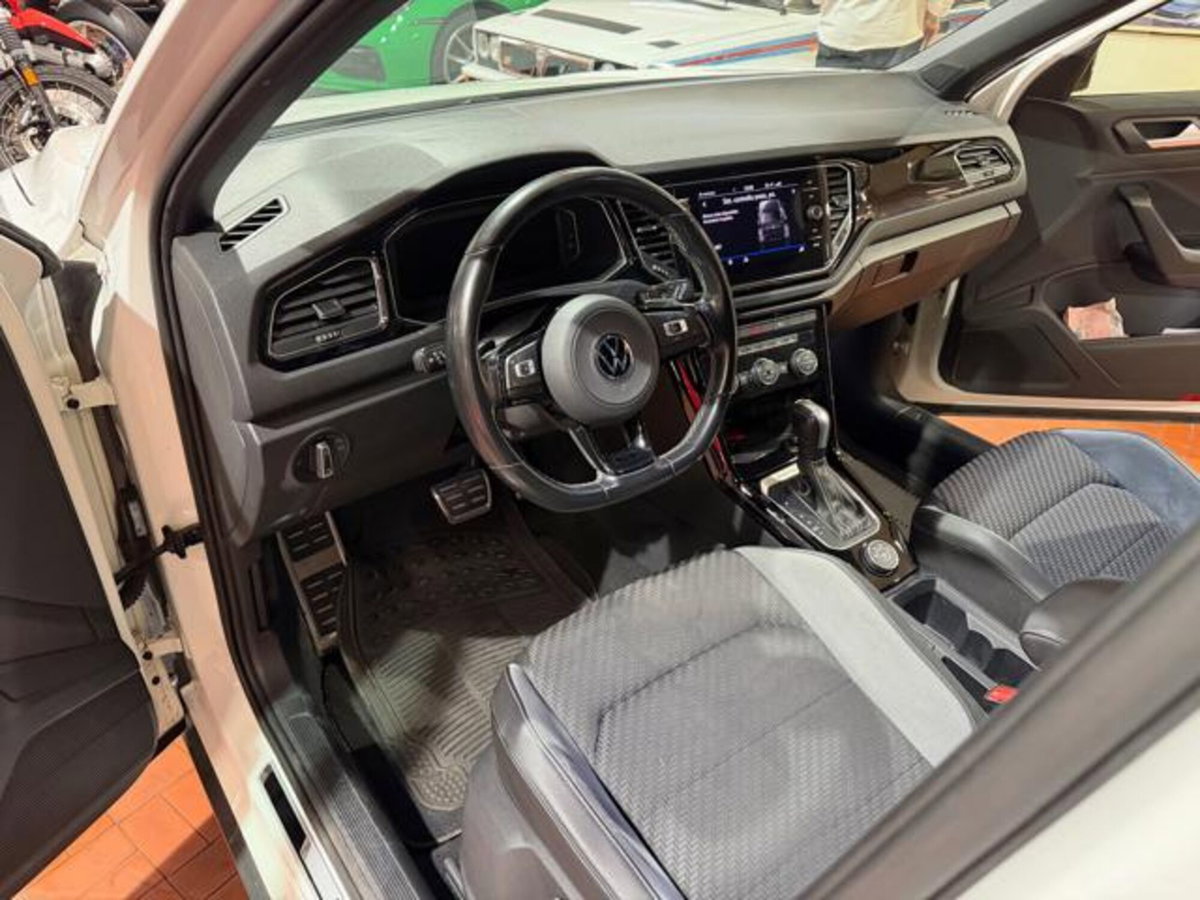 Volkswagen T-Roc 2.0 tsi R 4motion dsg (7)
