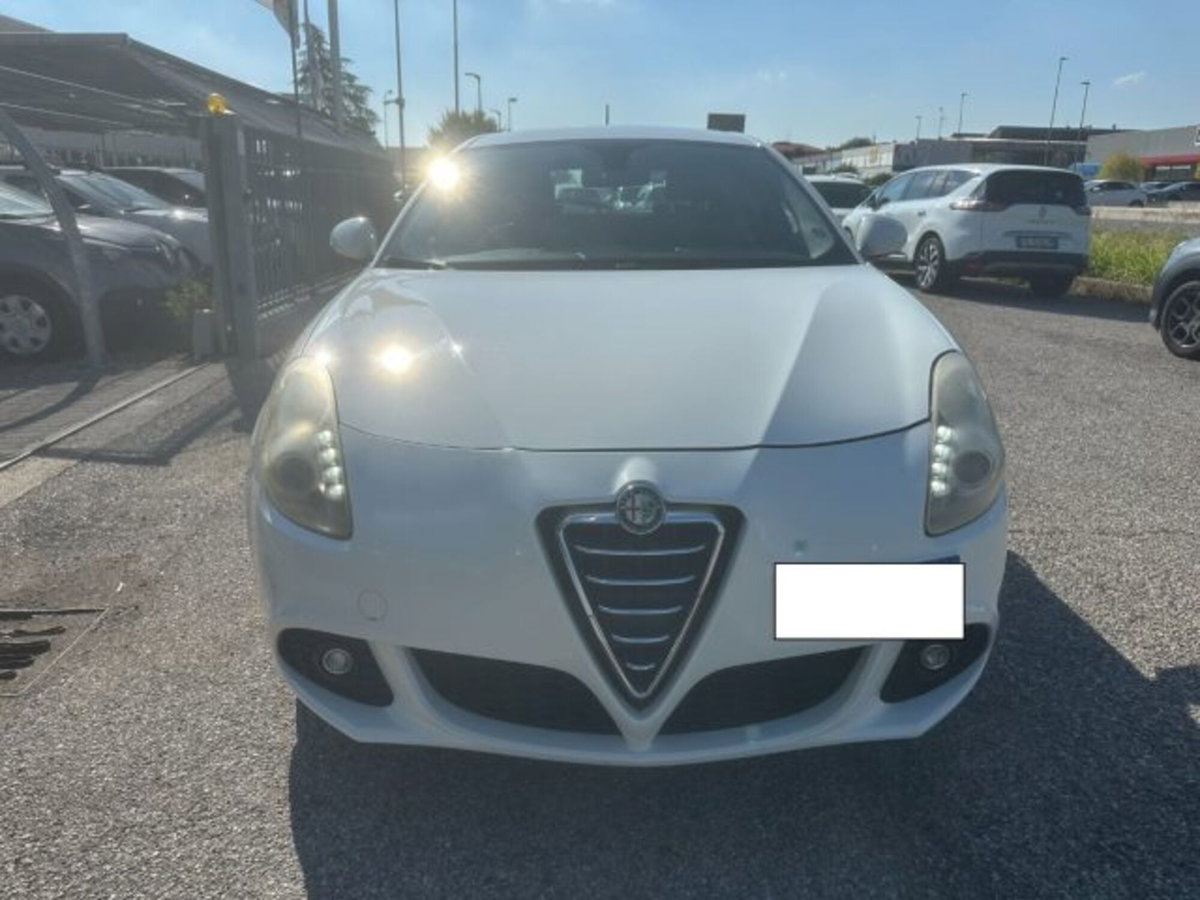 Alfa Romeo Giulietta 1.6 JTDm-2 Progression (2)