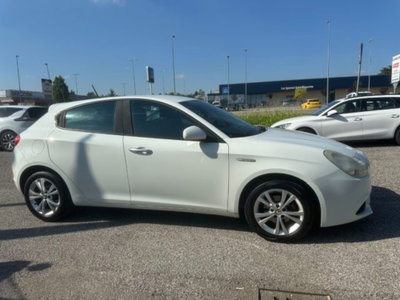 Alfa Romeo Giulietta 1.6 JTDm-2 Progression (5)