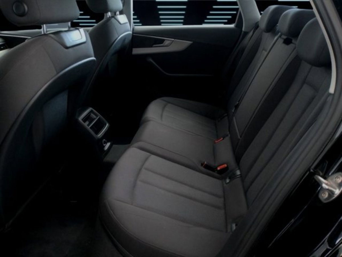 Audi A4 Avant 40 g-tron S tronic Business (17)