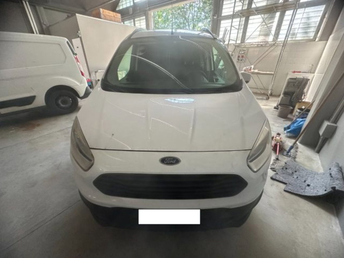 Ford Transit Courier 1.5 TDCi 75CV  Entry (2)