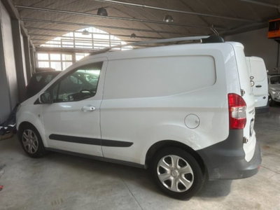 Ford Transit Courier 1.5 TDCi 75CV  Entry (3)