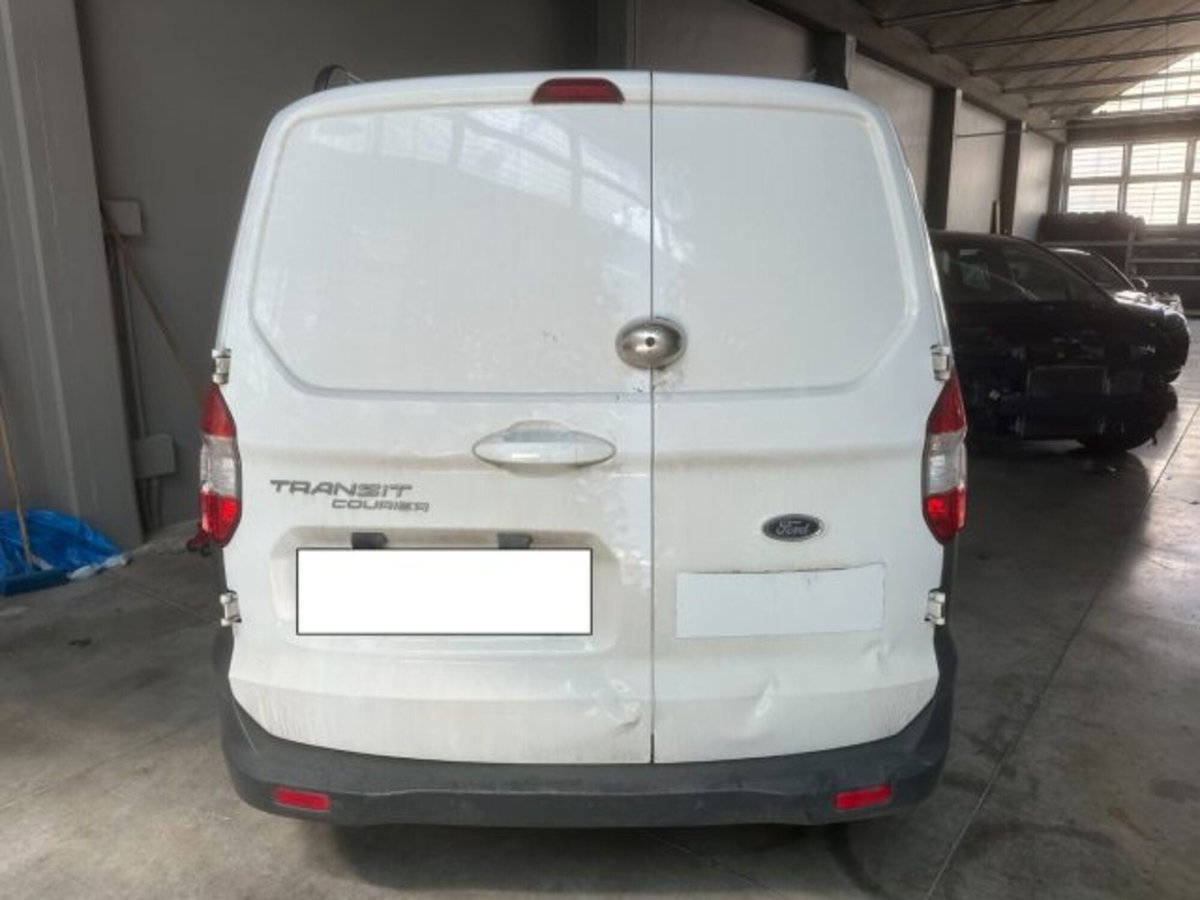 Ford Transit Courier 1.5 TDCi 75CV  Entry (4)