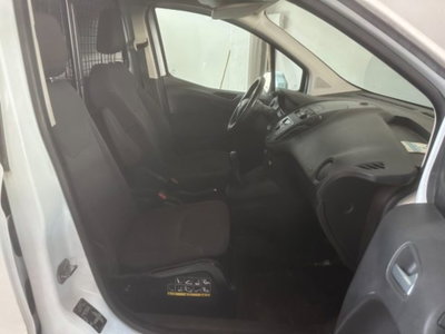 Ford Transit Courier 1.5 TDCi 75CV  Entry (6)