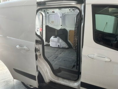 Ford Transit Courier 1.5 TDCi 75CV  Entry (9)