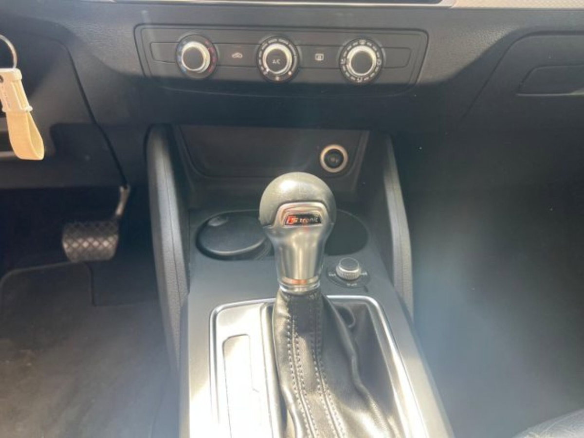 Audi Q2 Q2 2.0 TDI quattro S tronic Sport (13)
