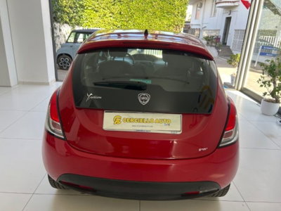 Lancia Ypsilon 1.2 69 CV 5 porte GPL Ecochic Elefantino Blu (12)
