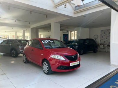 Lancia Ypsilon 1.2 69 CV 5 porte GPL Ecochic Elefantino Blu (5)