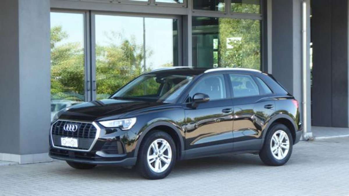 Audi Q3 35 2.0 tdi Business Advanced s-tronic