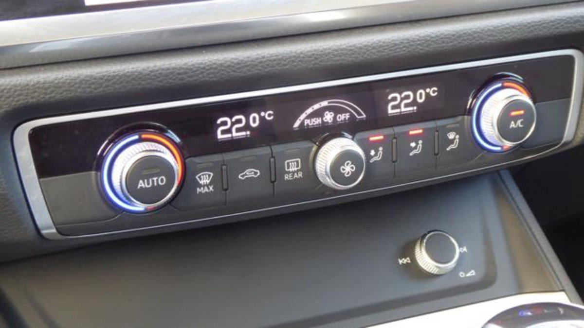 Audi Q3 35 2.0 tdi Business Advanced s-tronic (14)