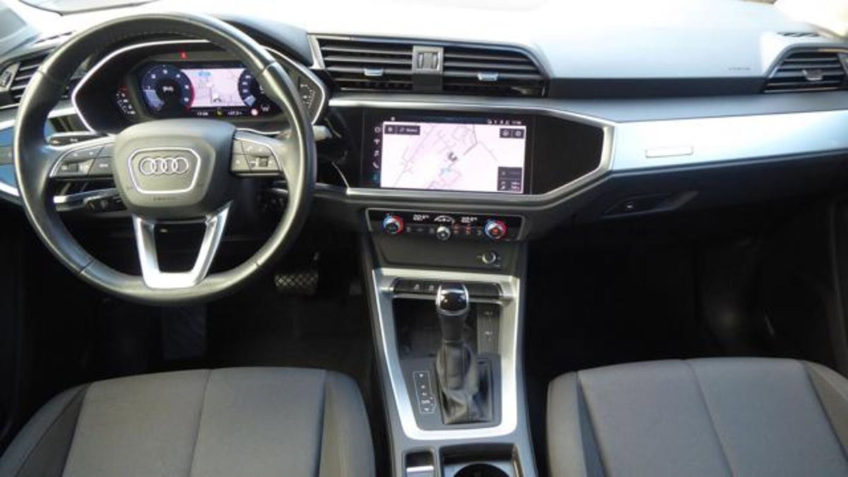 Audi Q3 35 2.0 tdi Business Advanced s-tronic (9)