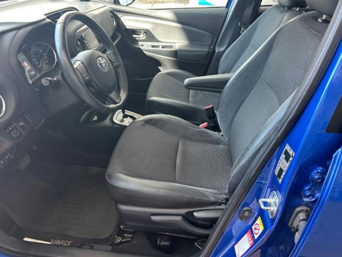 Toyota Yaris 1.5 Hybrid 5 porte Style (8)
