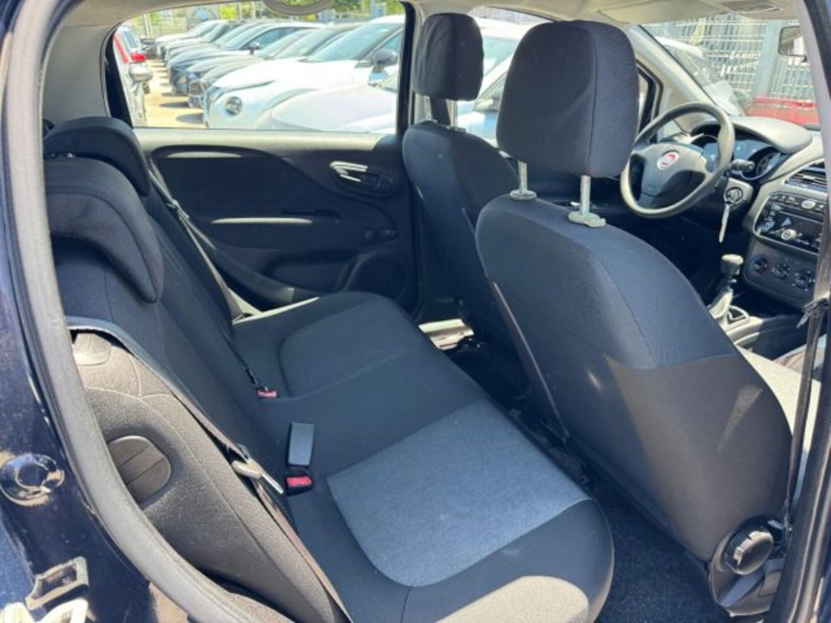 Fiat Punto 1.4 8V 5 porte Natural Power Lounge (8)