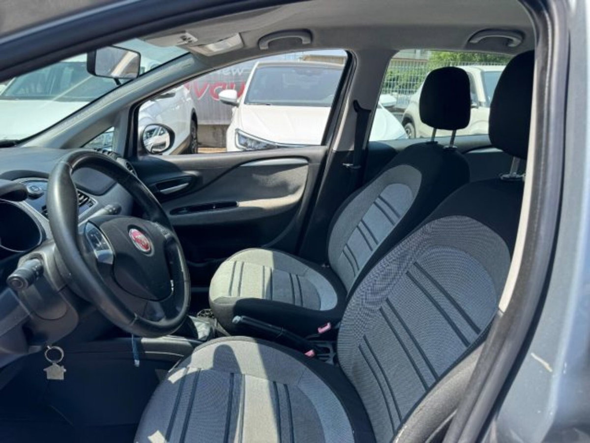 Fiat Punto Evo 1.3 Mjt 95 CV DPF 5 porte S&S Dualogic Dynamic (16)