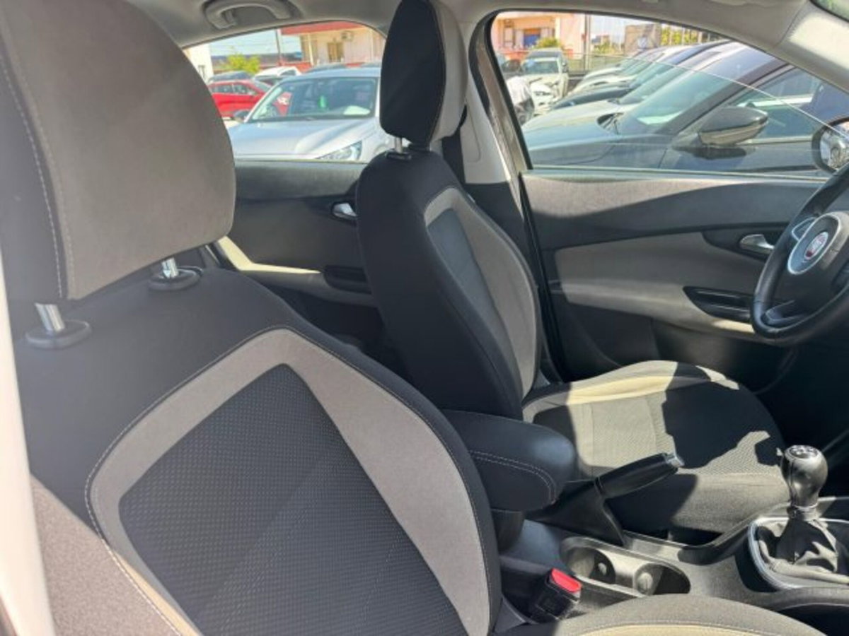 Fiat Tipo Tipo 1.3 Mjt S&S 5 porte Business (17)