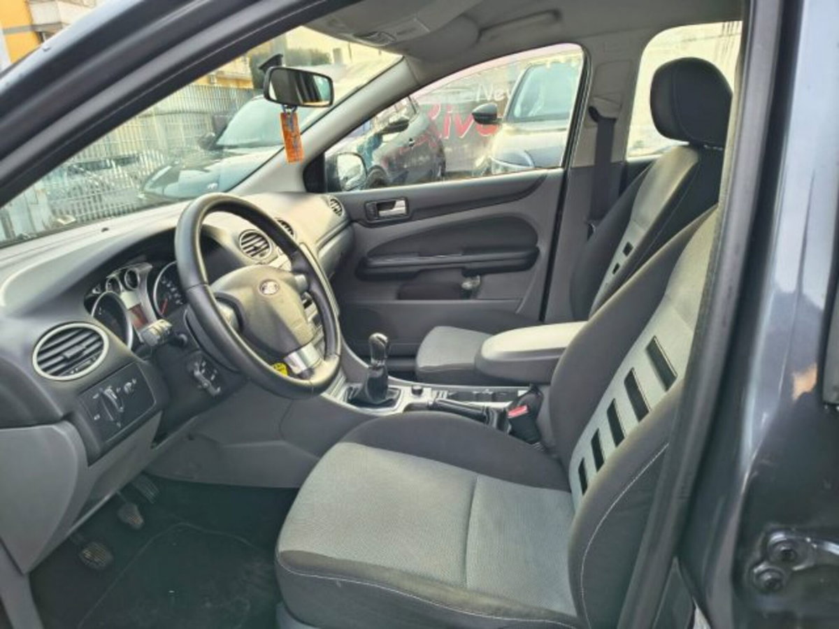 Ford Focus Station Wagon 1.6 TDCi (90CV) S.W. (10)
