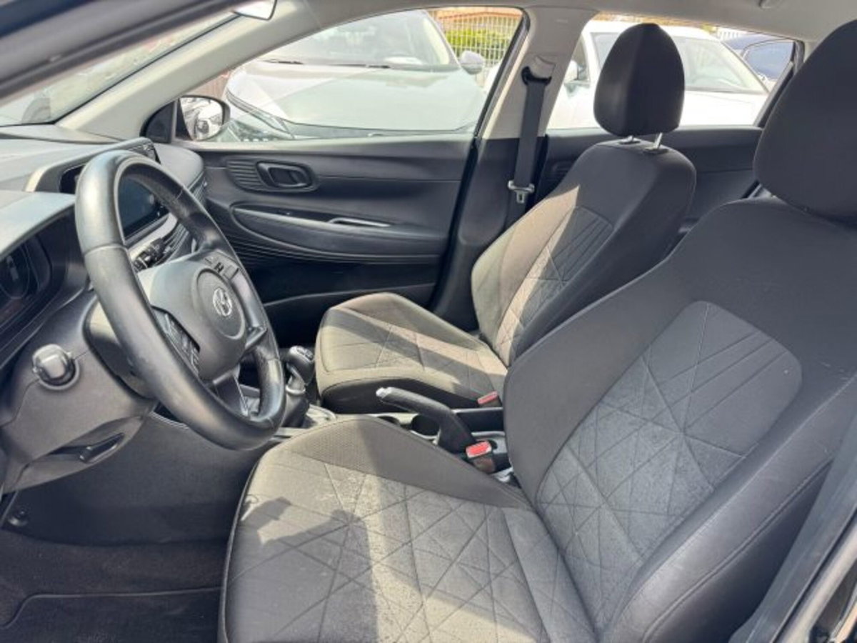 Hyundai Bayon 1.0 t-gdi 48V Xline imt (13)