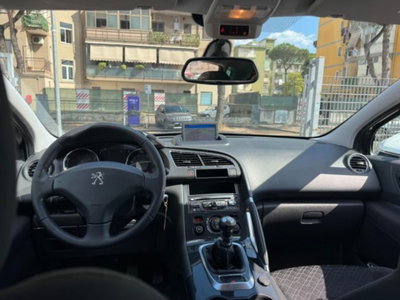 Peugeot 3008 1.6 HDi 115CV Allure (15)