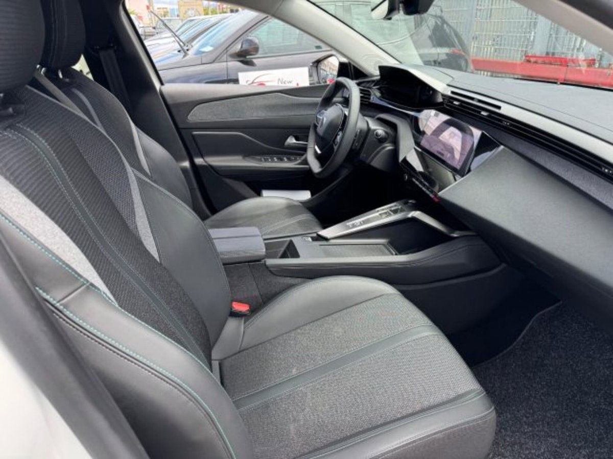 Peugeot 308 1.6 hybrid phev GT 225cv e-eat8 (13)