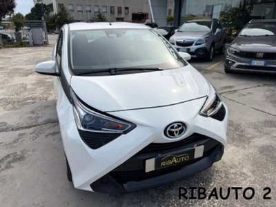 Toyota Aygo 1.0 VVT-i 69 CV 5 porte x-clusiv (18)
