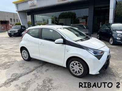 Toyota Aygo 1.0 VVT-i 69 CV 5 porte x-clusiv (7)